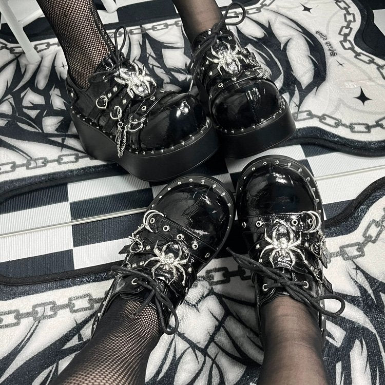 Cracked Black Spider Design Multiple Straps Chain-Decorated Gothic Punk Platform Shoes