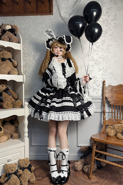 Black [Rabbit Sleeping Doll] Long Trumpet Sleeves Ruffle Bowknot Lace Sweet Lolita Dress