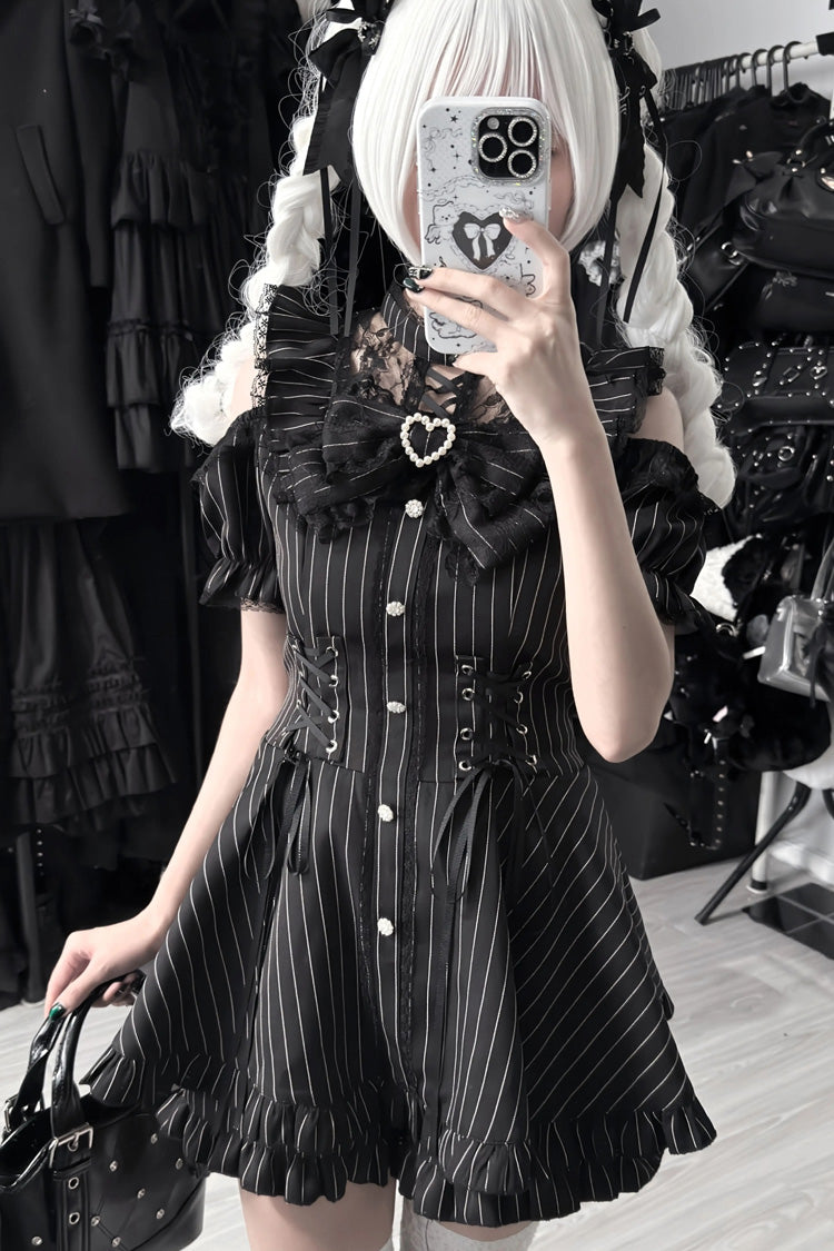 [Silver Candle Elegy”] Short Sleeves Printed Ruffled Cut-Out Bow Gothic Jirai Kei Top and Shorts Set 2 Colors