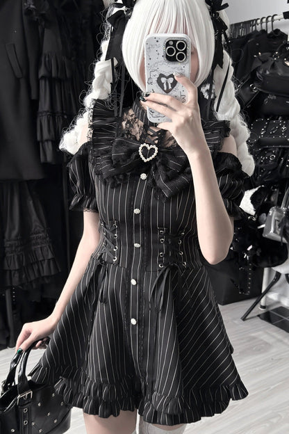 [Silver Candle Elegy”] Short Sleeves Printed Ruffled Cut-Out Bow Gothic Jirai Kei Top and Shorts Set 2 Colors
