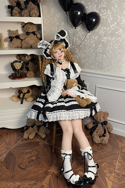 Black [Rabbit Sleeping Doll] Long Trumpet Sleeves Ruffle Bowknot Lace Sweet Lolita Dress