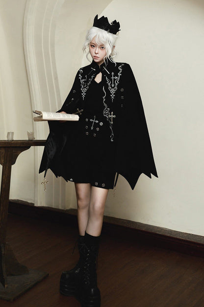 Black [The Eternal Night Descends] Embroidered Ouji Gothic Lolita Cloak Shorts Set