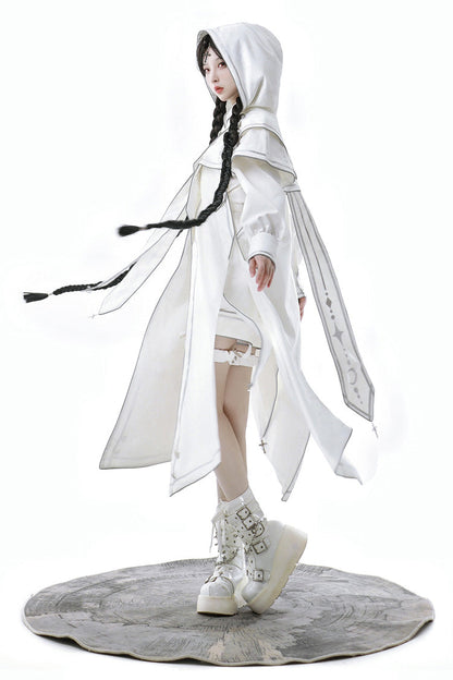 White Bionic Dimension Futuristic Mechanical Style Print Ouji Fashion Lolita Set (Including Top, Cape & Shorts)