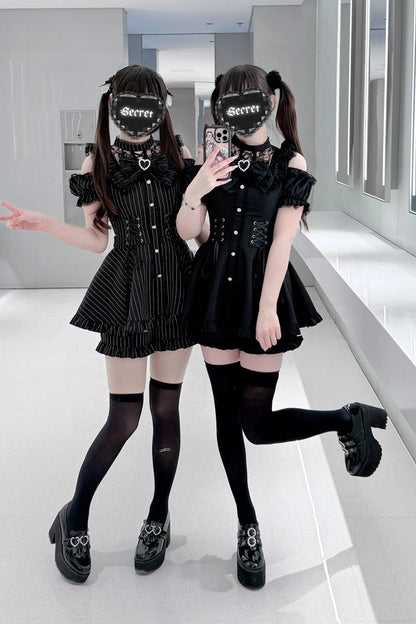 [Silver Candle Elegy”] Short Sleeves Printed Ruffled Cut-Out Bow Gothic Jirai Kei Top and Shorts Set 2 Colors