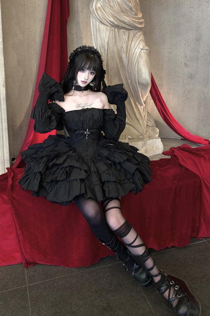 Black Sleeveless Triple-Layered Ruffle Bowknot Lace Gothic Princess Lolita Dress