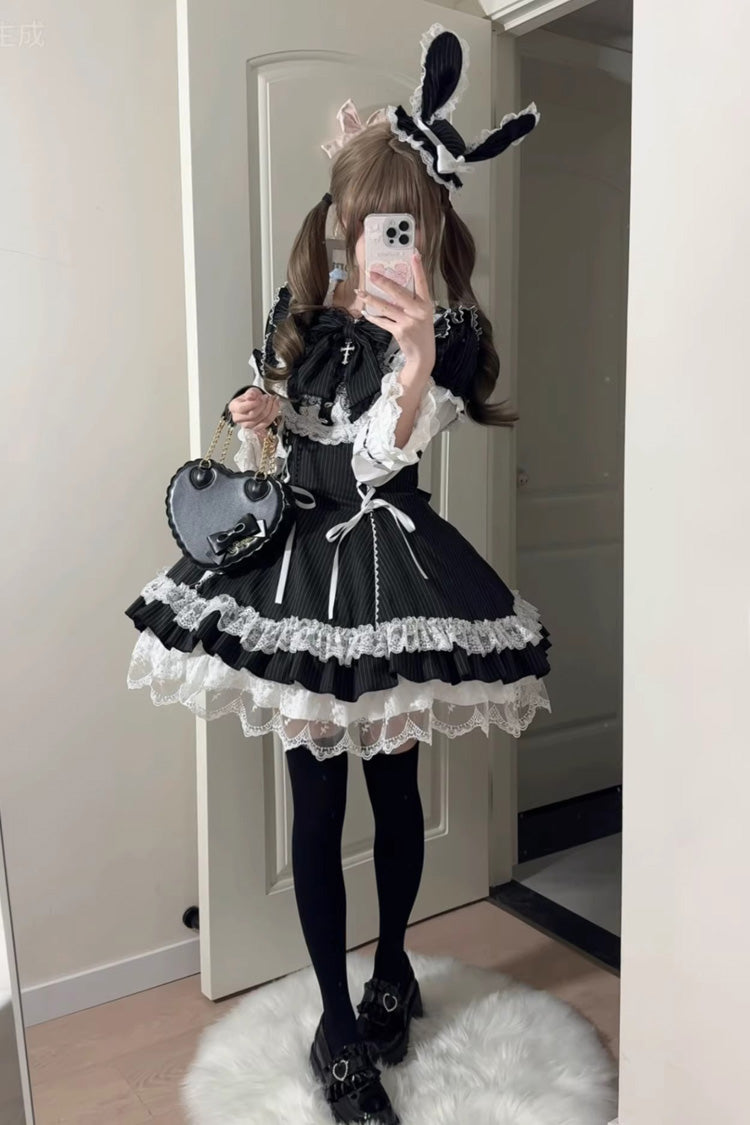 Black [Pilgrimage Rabbit] Round Collar Short Sleeves Triple-Layered Striped Printed Ruffled Bow Lace-Up Gothic Lolita Dress