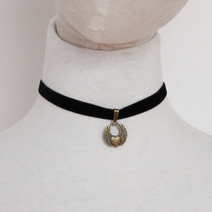 Black Retro Personality Fashion Velvet Rope Love Wings Pendant Female Lolita Necklace