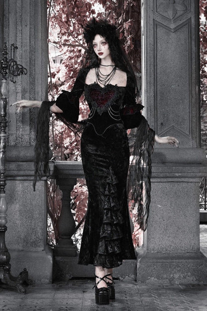Black [Castle of Dark Romance] Square Collar Short Sleeves Multi-Layered Ruffled Embroidered Open-Front Lace Gothic Lolita Mermaid Dress