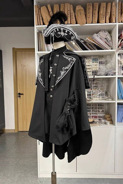 Pirate Series Navigation Treasure Hunting Guide Embroidery Handsome Lolita Cloak 2 Colors