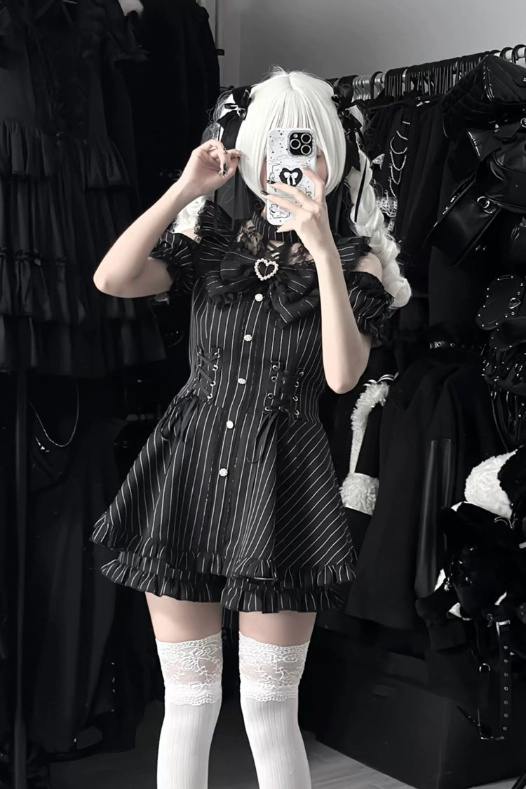 [Silver Candle Elegy”] Short Sleeves Printed Ruffled Cut-Out Bow Gothic Jirai Kei Top and Shorts Set 2 Colors