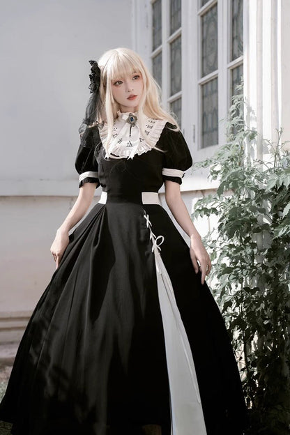 Black/White Short Sleeves Color-blocked with Detachable Embroidered Faux Collar Gothic Lolita Dress