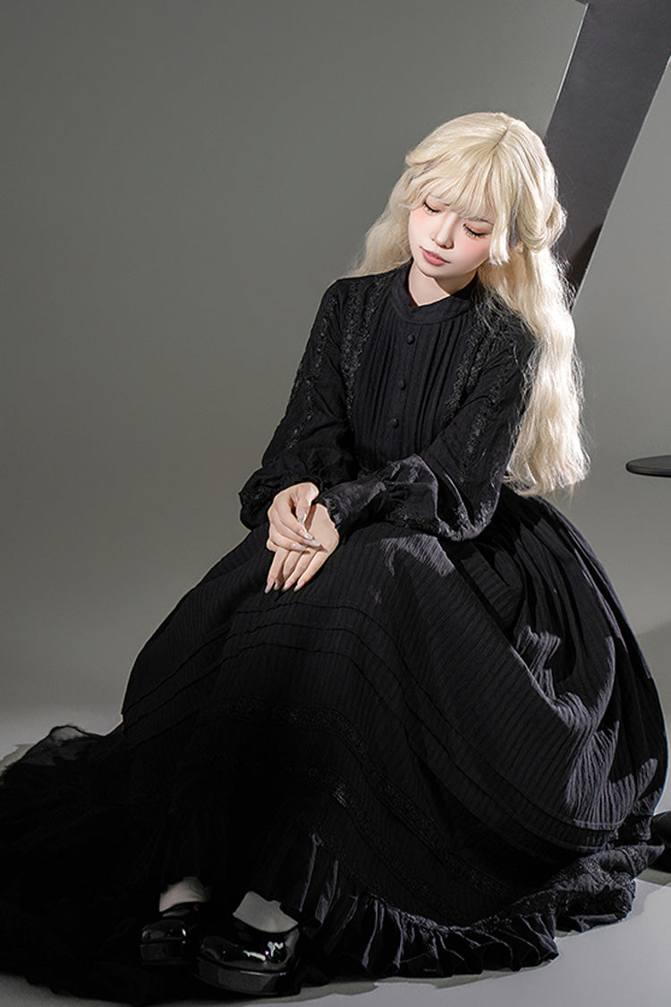 Black [Quiet Place] Long Sleeves Jacquard Ruffle Embroidery Bowknot Gothic Lolita Dress
