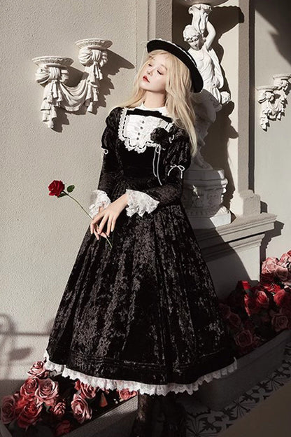 Black [Whispering Castle] Long Sleeves Ruffle Bowknot Lace Gothic Lolita Dress