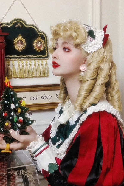 Long Wavy Lolita Wig - Elizabeth, Gold, Sweet Style - Lolita Coordinate Hair - additional product view 3